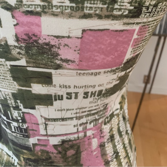 Tank top in green and pink on cream print (abstract photo/ letters mix) - Picture 7 of 8